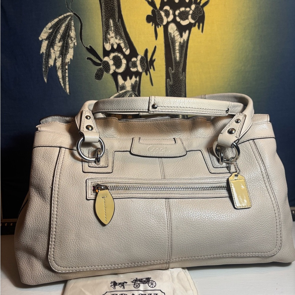 Coach Penelope designer bag. Off white pink interior with dust bag - Like new!